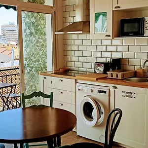 https://ondaluz-entire-flat-nice-and-cosy-in-malaga.1costadelsol.com